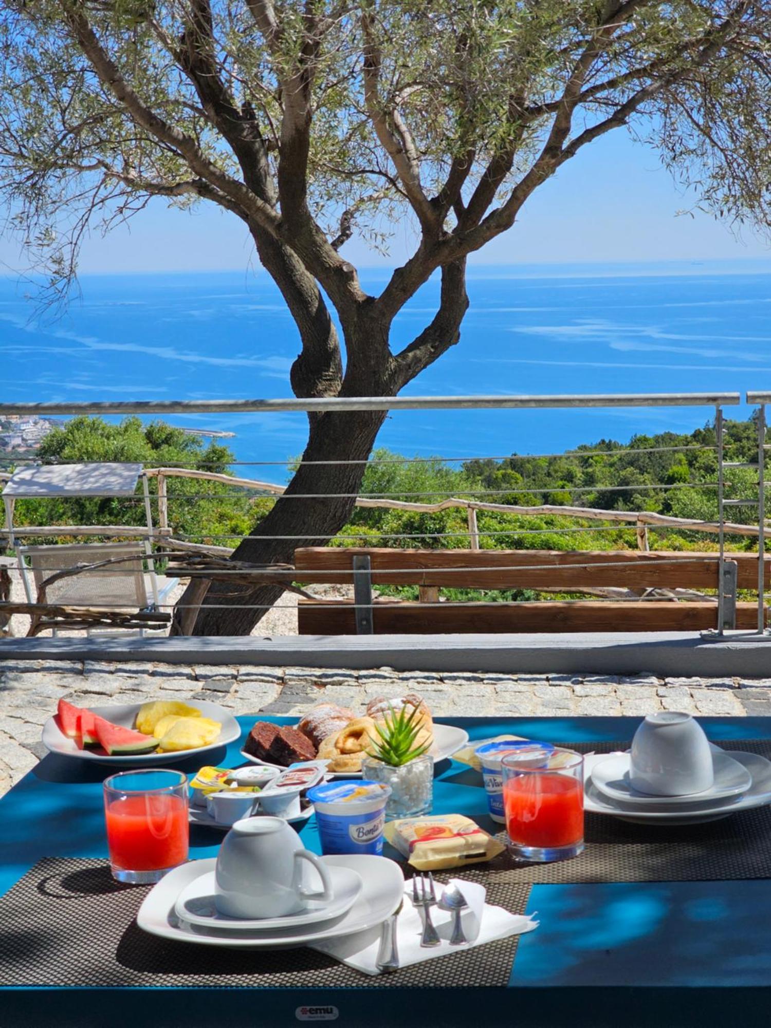 Hotel Pranos Turismo Rurale 칼라고노네 외부 사진